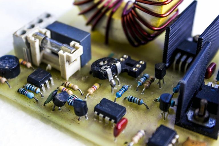 Modernizacja starego systemu alarmowego – od czego zacząć?